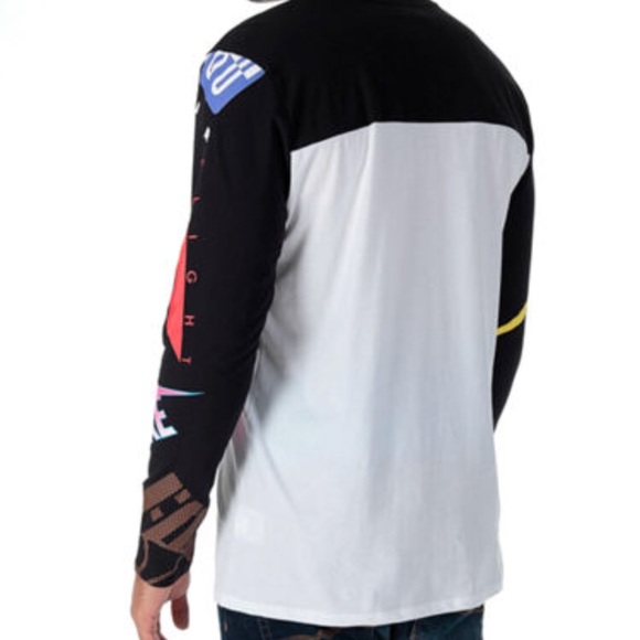 Nike Wildcard Longsleeve Tee, M-XL, NWT!! - Picture 5 of 7